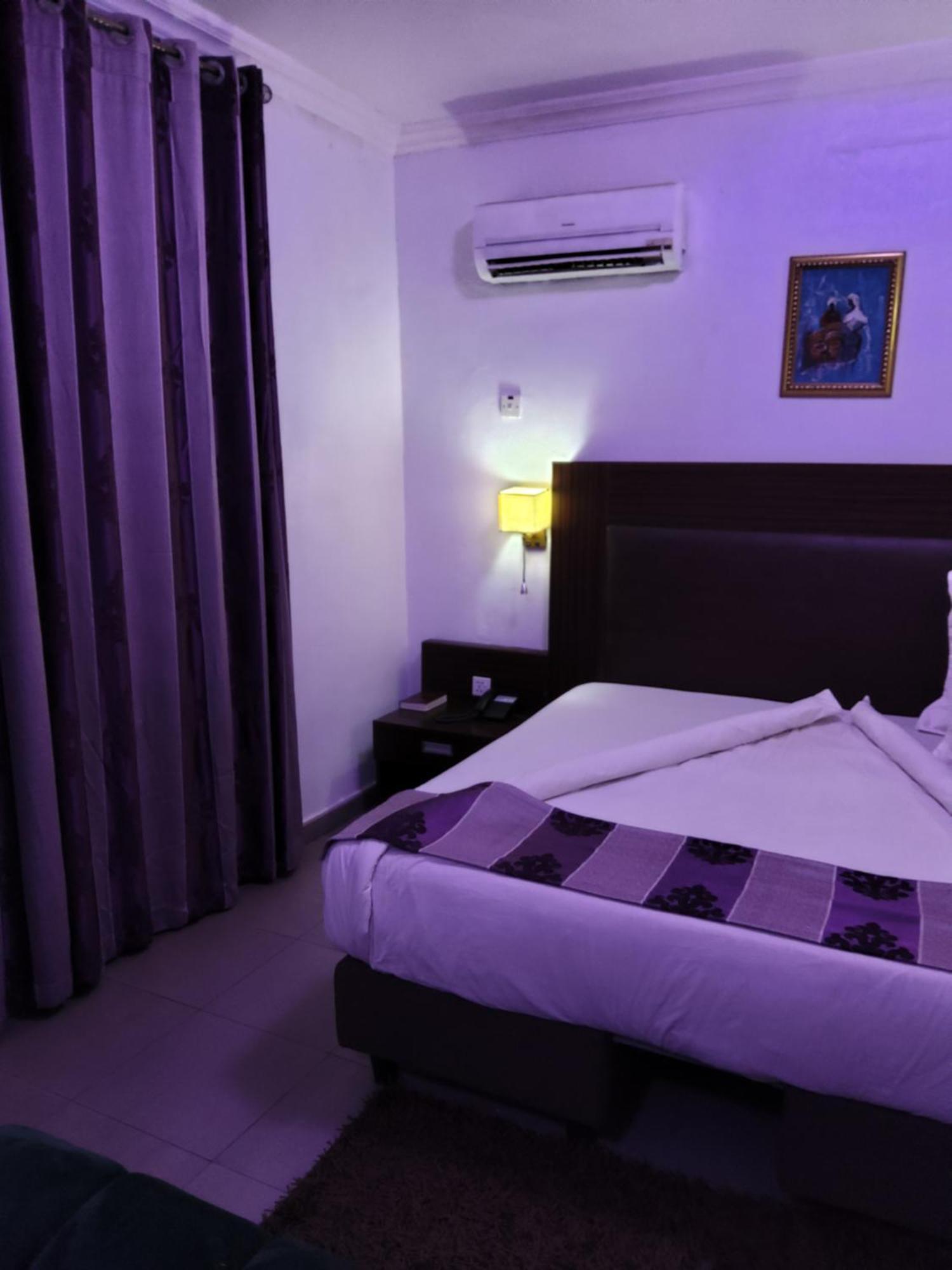 Crownedge Hotels Ikeja Kültér fotó