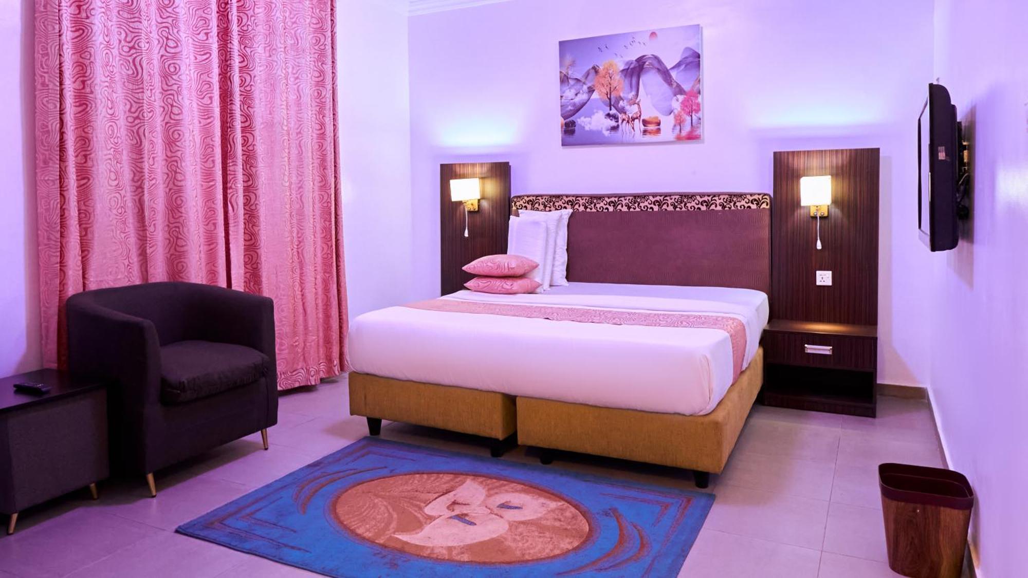 Crownedge Hotels Ikeja Kültér fotó