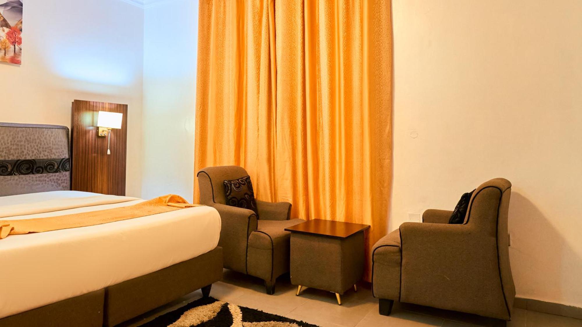 Crownedge Hotels Ikeja Kültér fotó