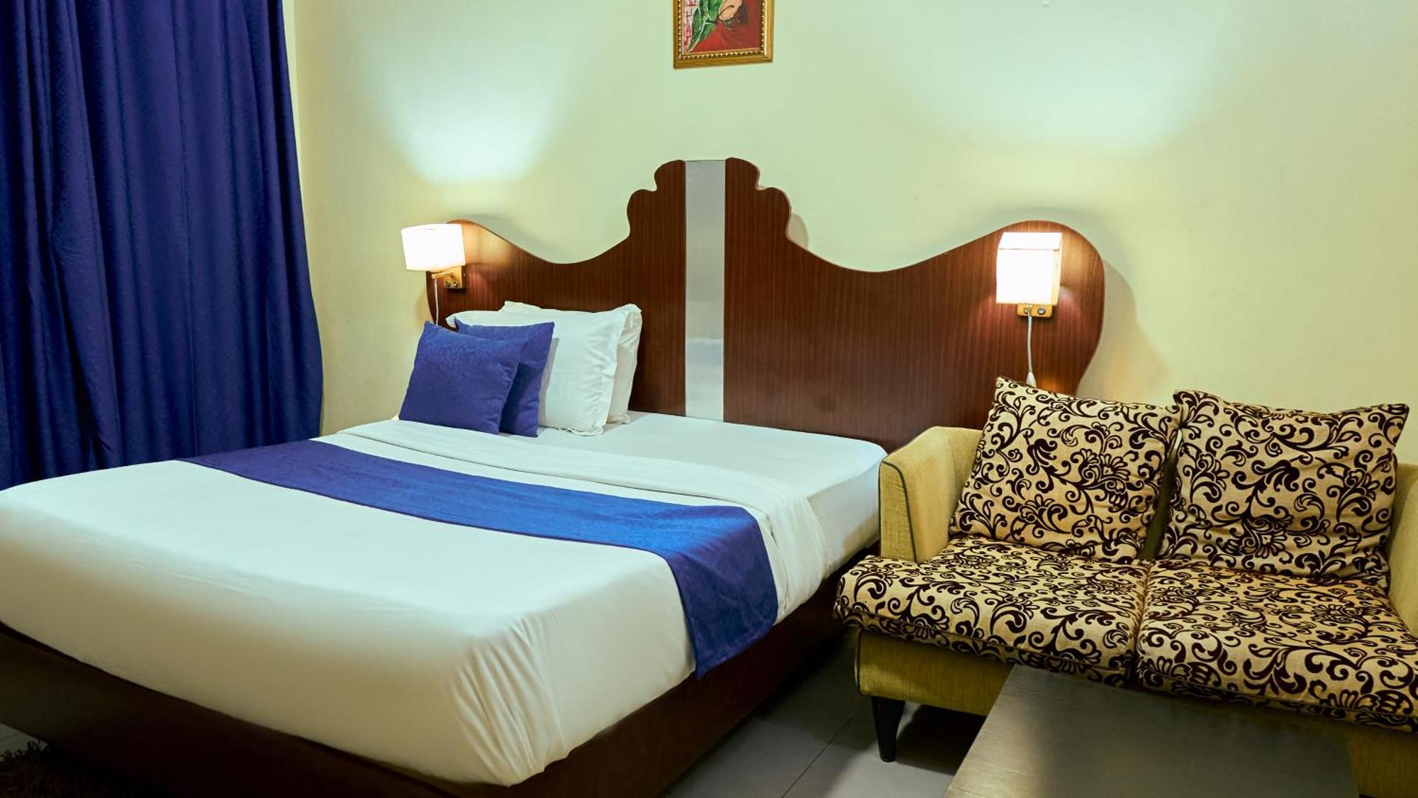 Crownedge Hotels Ikeja Kültér fotó