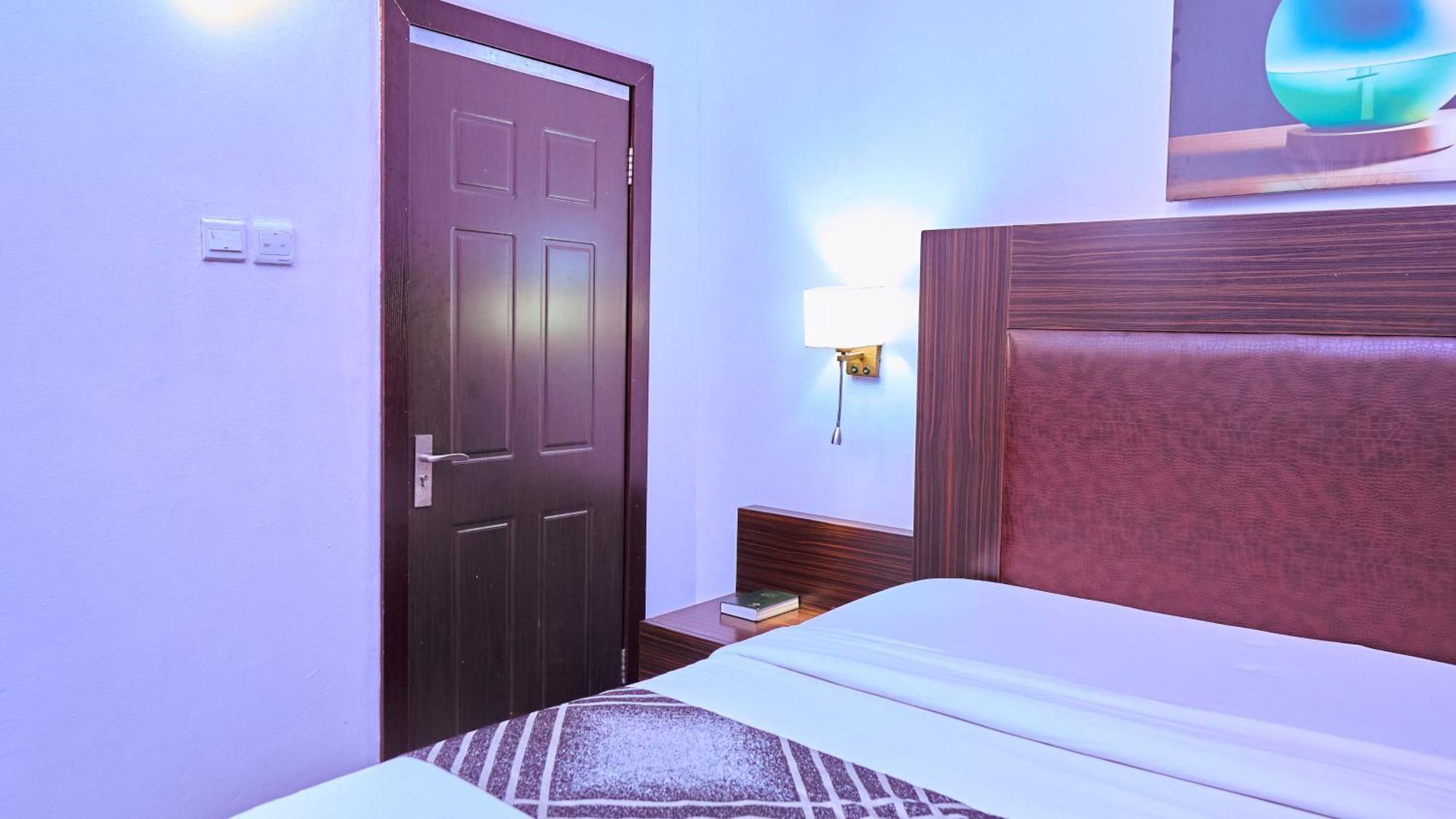Crownedge Hotels Ikeja Kültér fotó