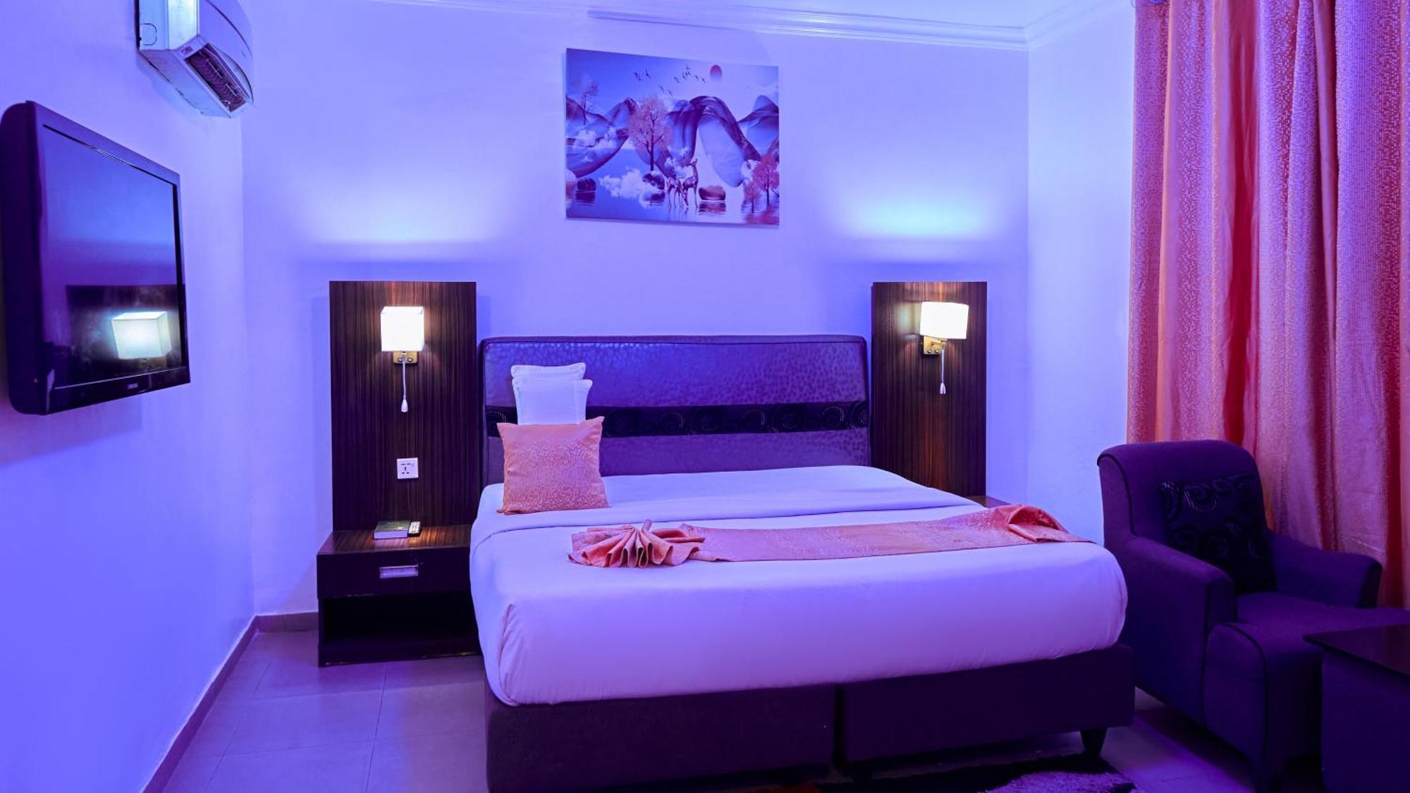 Crownedge Hotels Ikeja Kültér fotó
