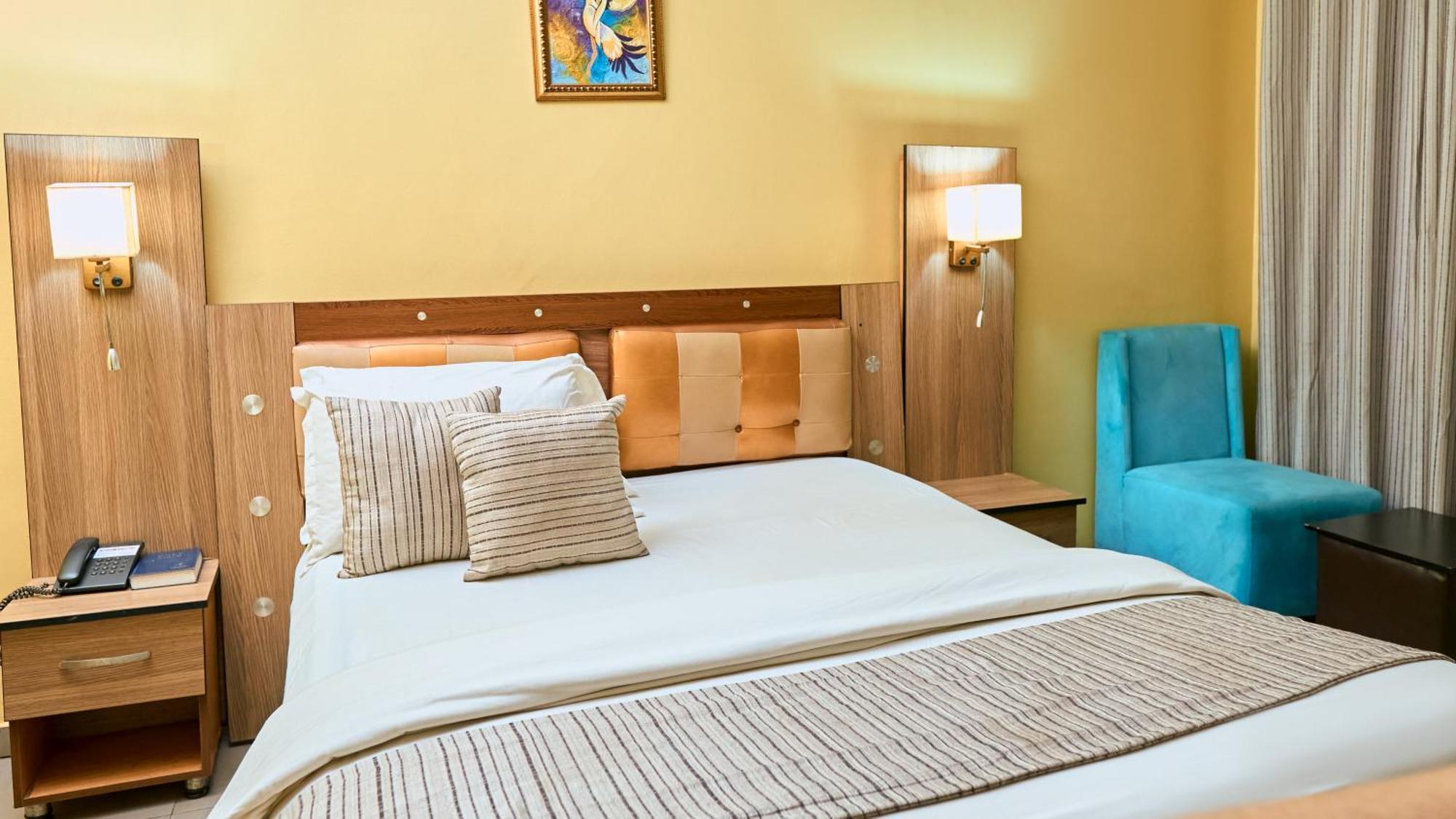 Crownedge Hotels Ikeja Kültér fotó