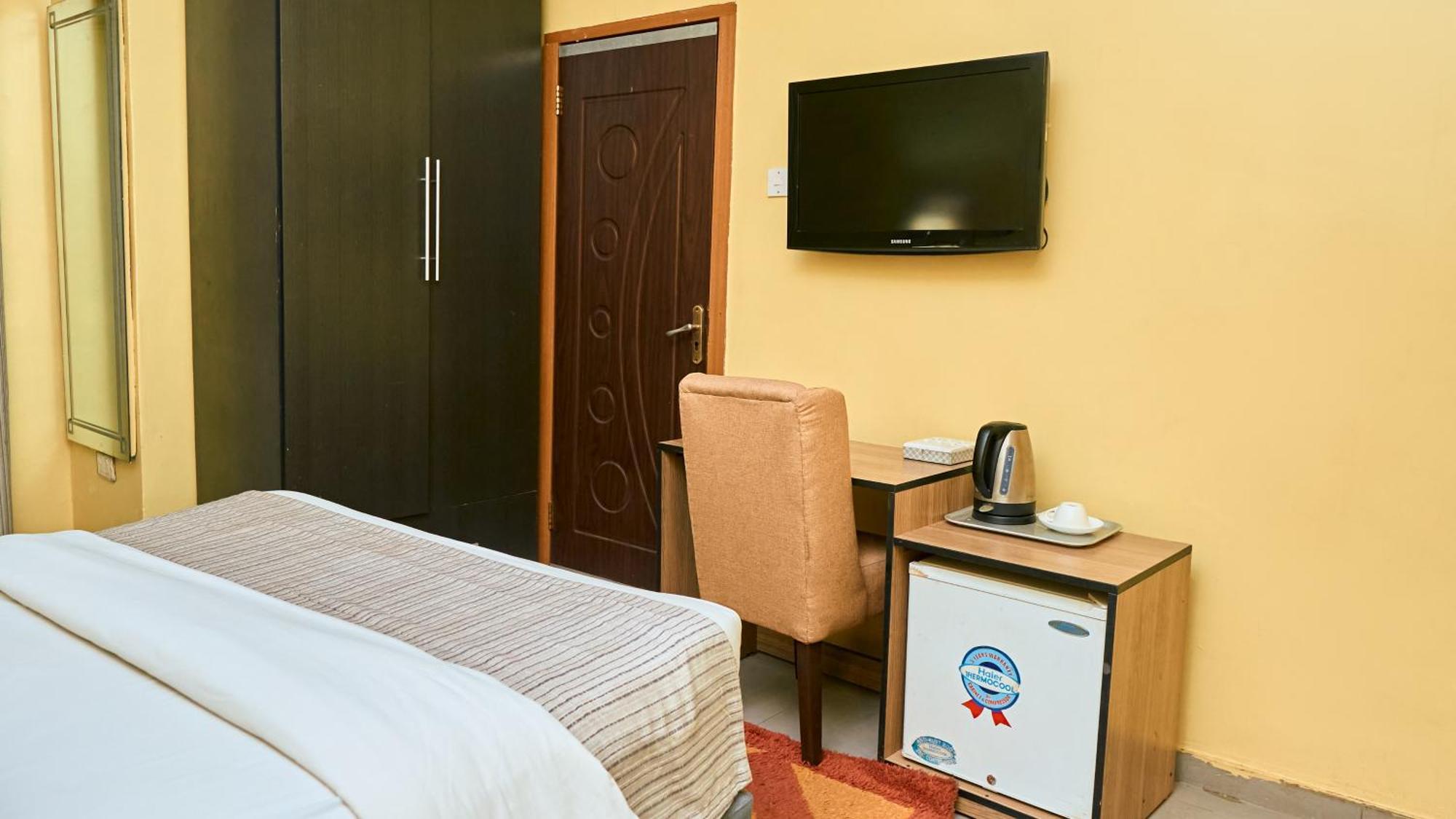Crownedge Hotels Ikeja Kültér fotó