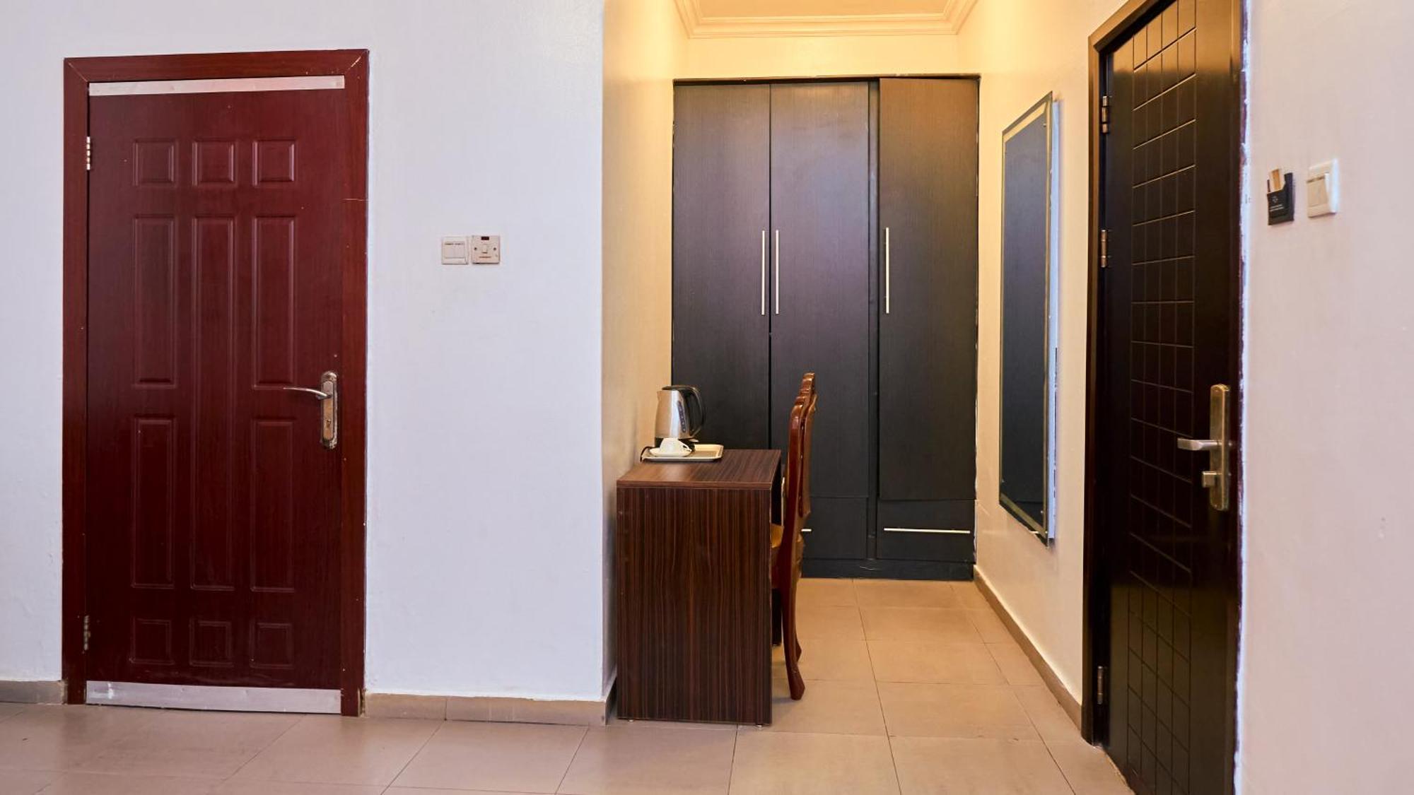 Crownedge Hotels Ikeja Kültér fotó