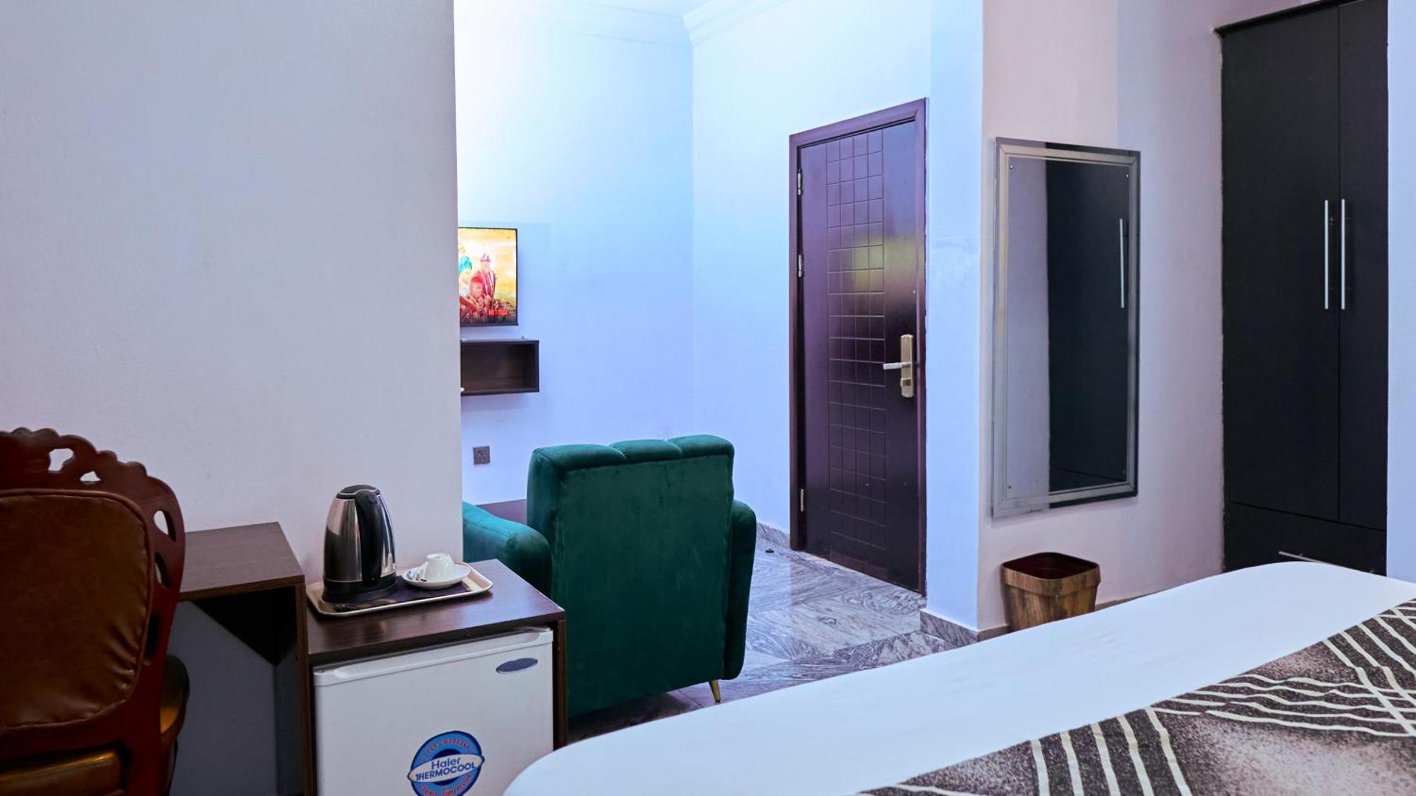 Crownedge Hotels Ikeja Kültér fotó