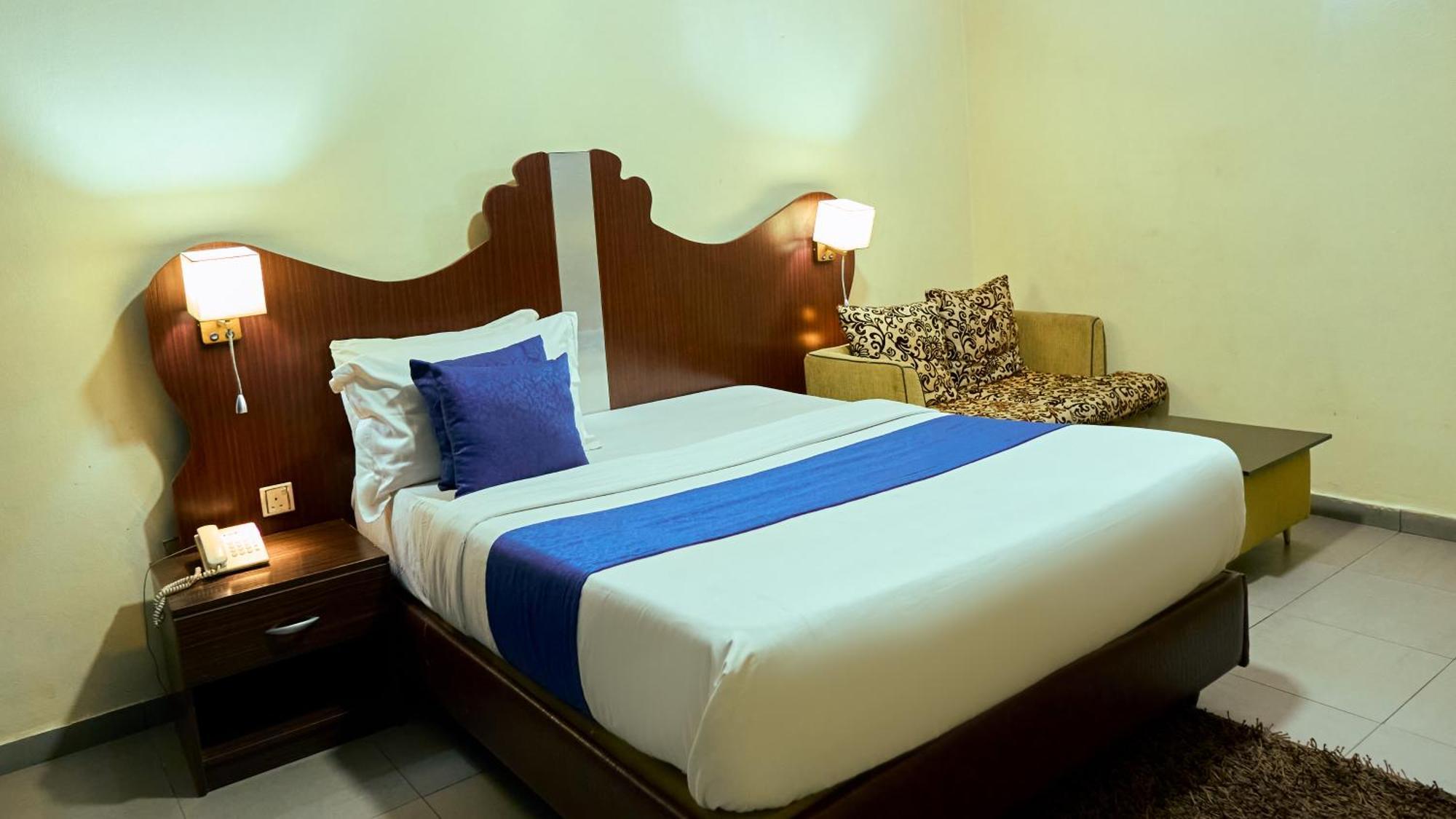 Crownedge Hotels Ikeja Kültér fotó