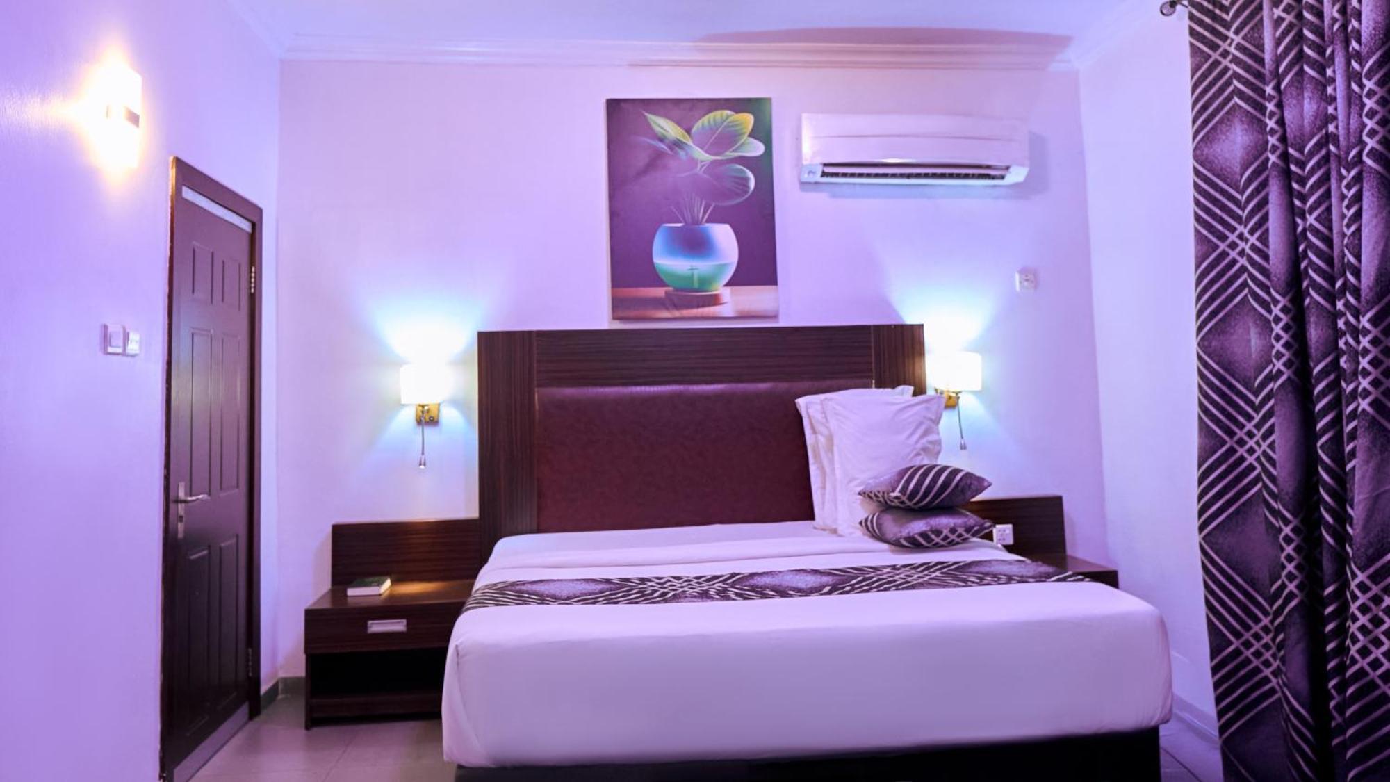 Crownedge Hotels Ikeja Kültér fotó