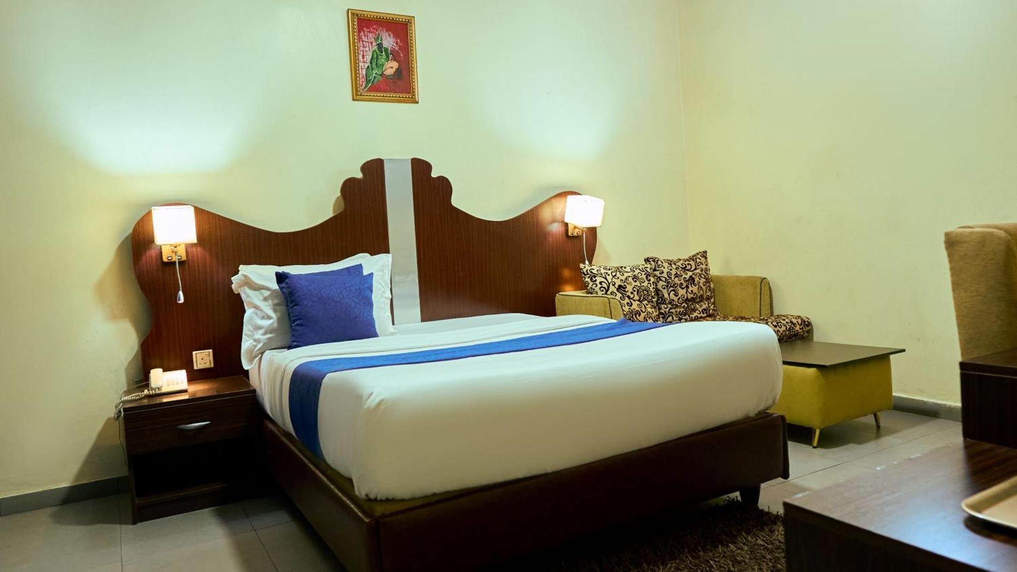 Crownedge Hotels Ikeja Kültér fotó