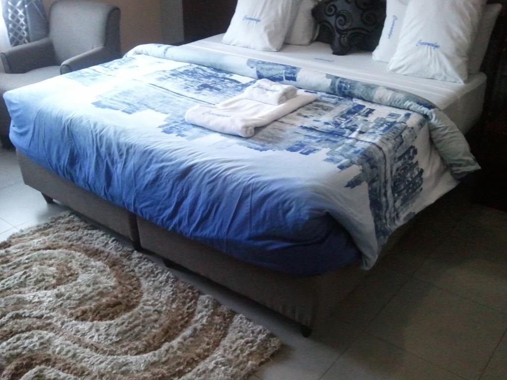 Crownedge Hotels Ikeja Szoba fotó